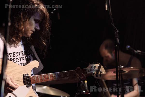 GIRLS - 2010-03-05 - PARIS - La Maroquinerie - 